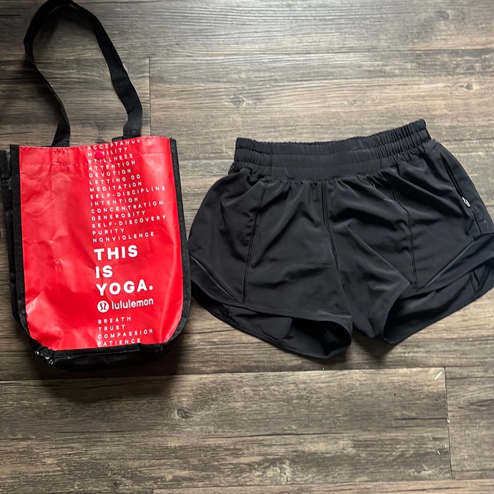 Lululemon hotty hot short size 2 in black